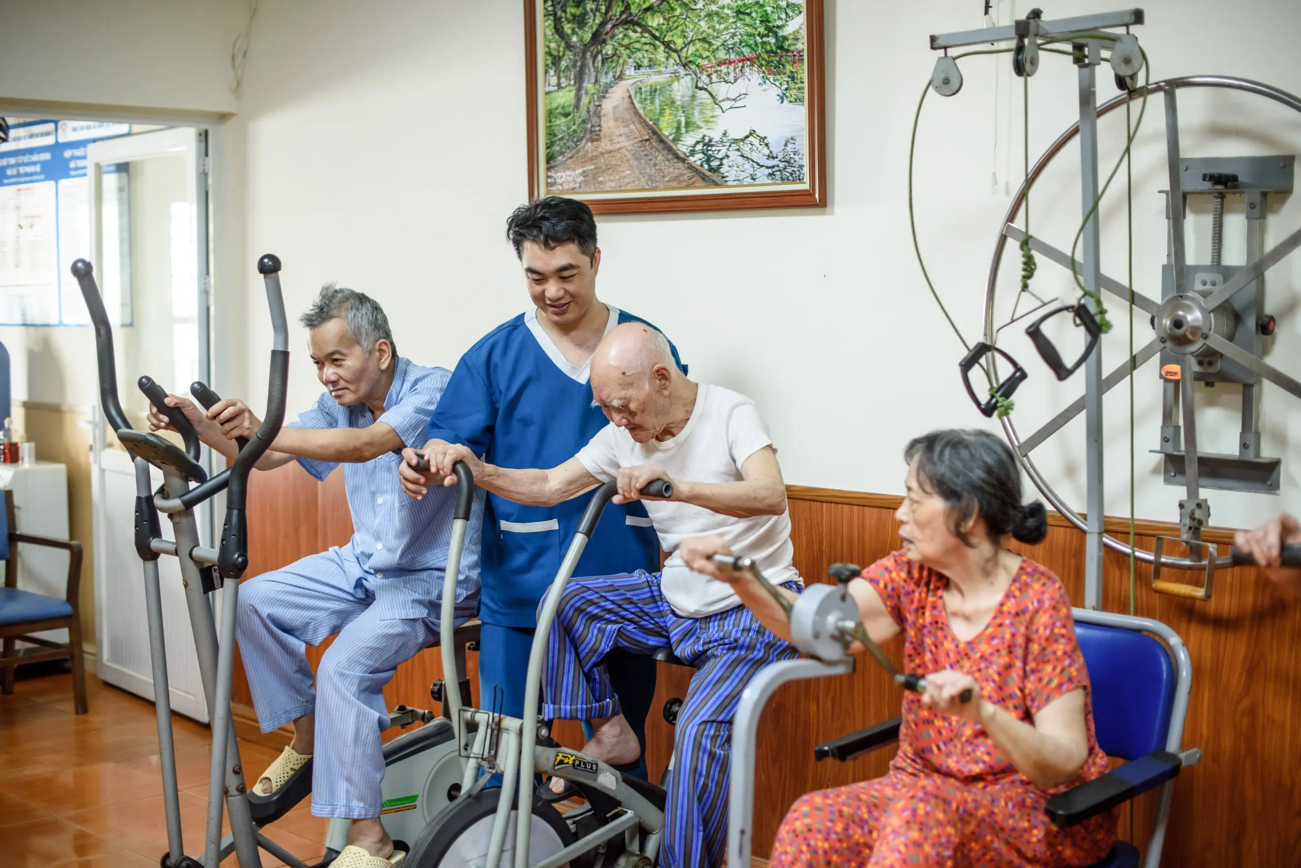"Chuyên gia tâm huyết bật mí": Cách bố trí thiết bị y tế giúp bệnh nhân tự lập và vui vẻ hơn mỗi ngày