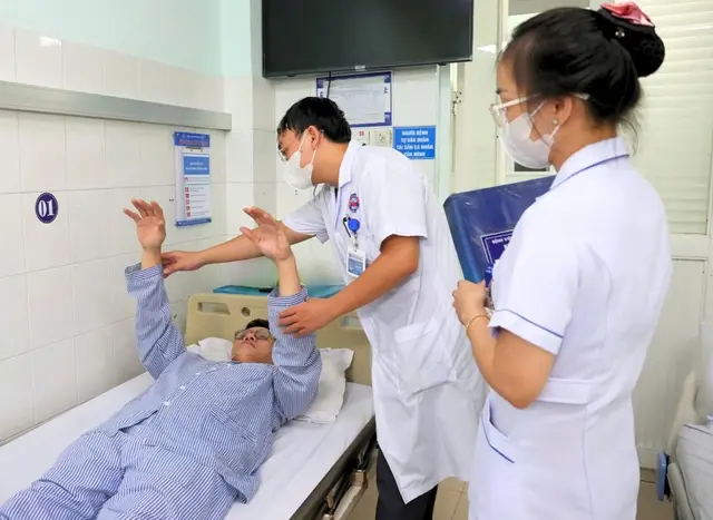 Cứu sống bệnh nhân 41 tuổi bị đột quỵ não, suýt tàn phế vĩnh viễn