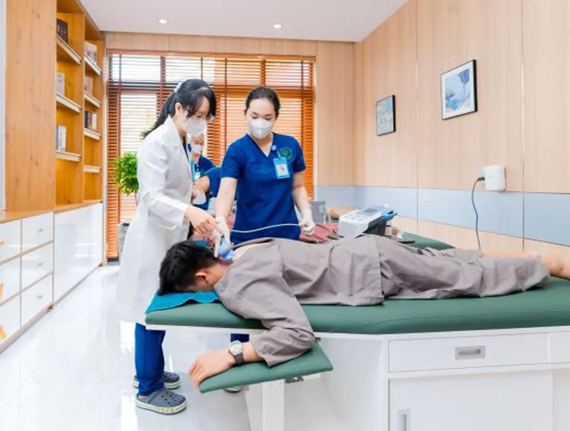 Thiết kế phòng tại nhà cho bệnh nhân thoái hóa cột sống
