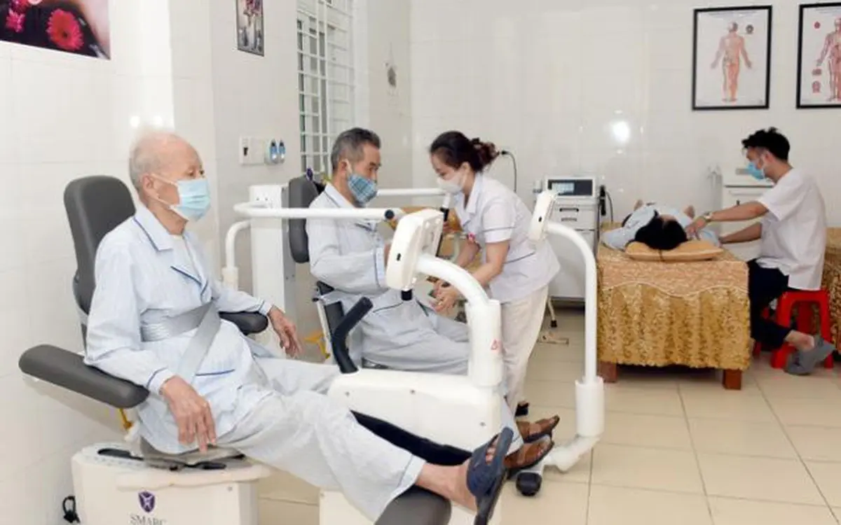 Lắp đặt thiết bị y tế tại nhà cho người già, người bị tai biến – Hướng dẫn căn bản và lưu ý an toàn
